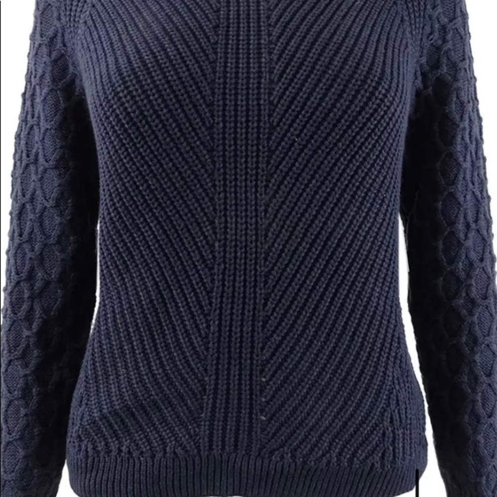 1.State Cotton Crewneck Sweater